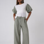 Striped contrast puff sleeve top